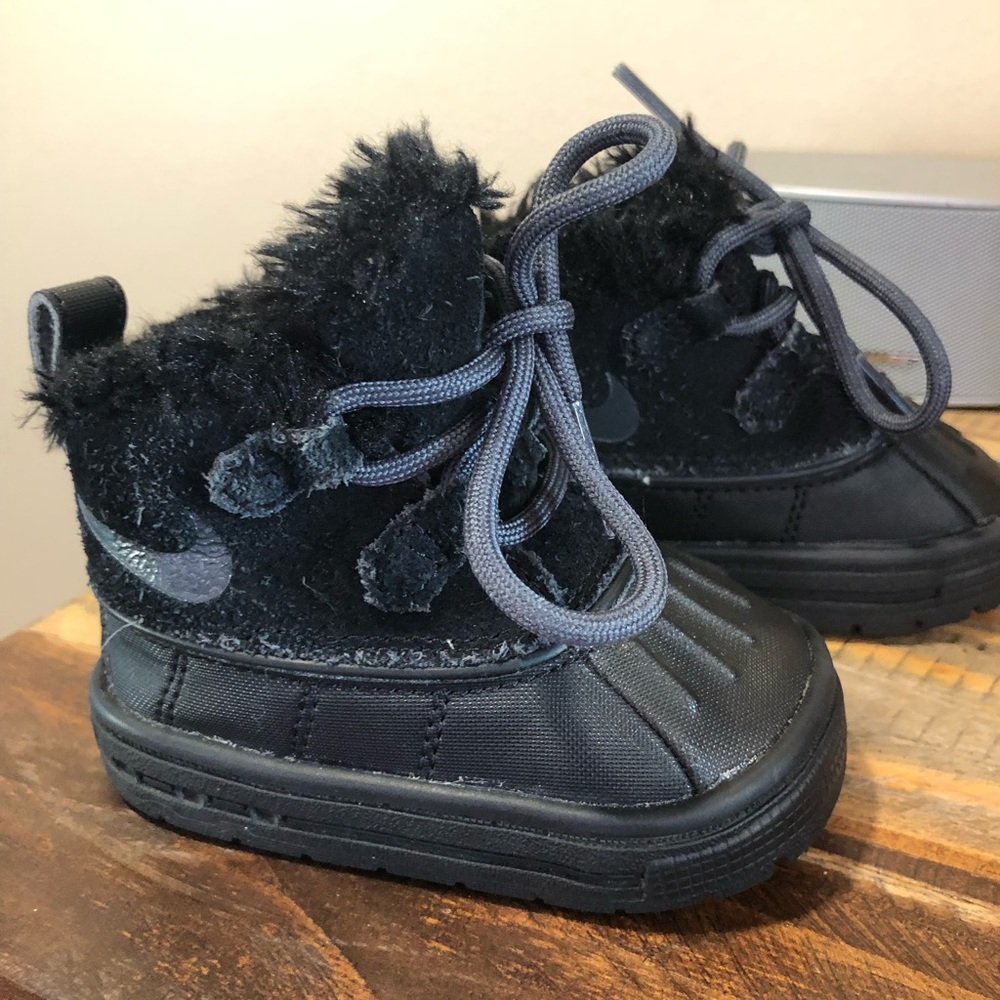 Nike Girl’s Infant Snow Boots size 3C Winter/Shoes/Baby